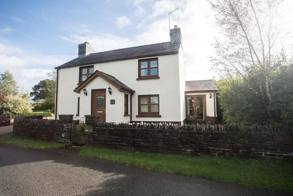 Perfect Cottage Retreat Near The Brecon Beacons Llanwrda Exterior foto